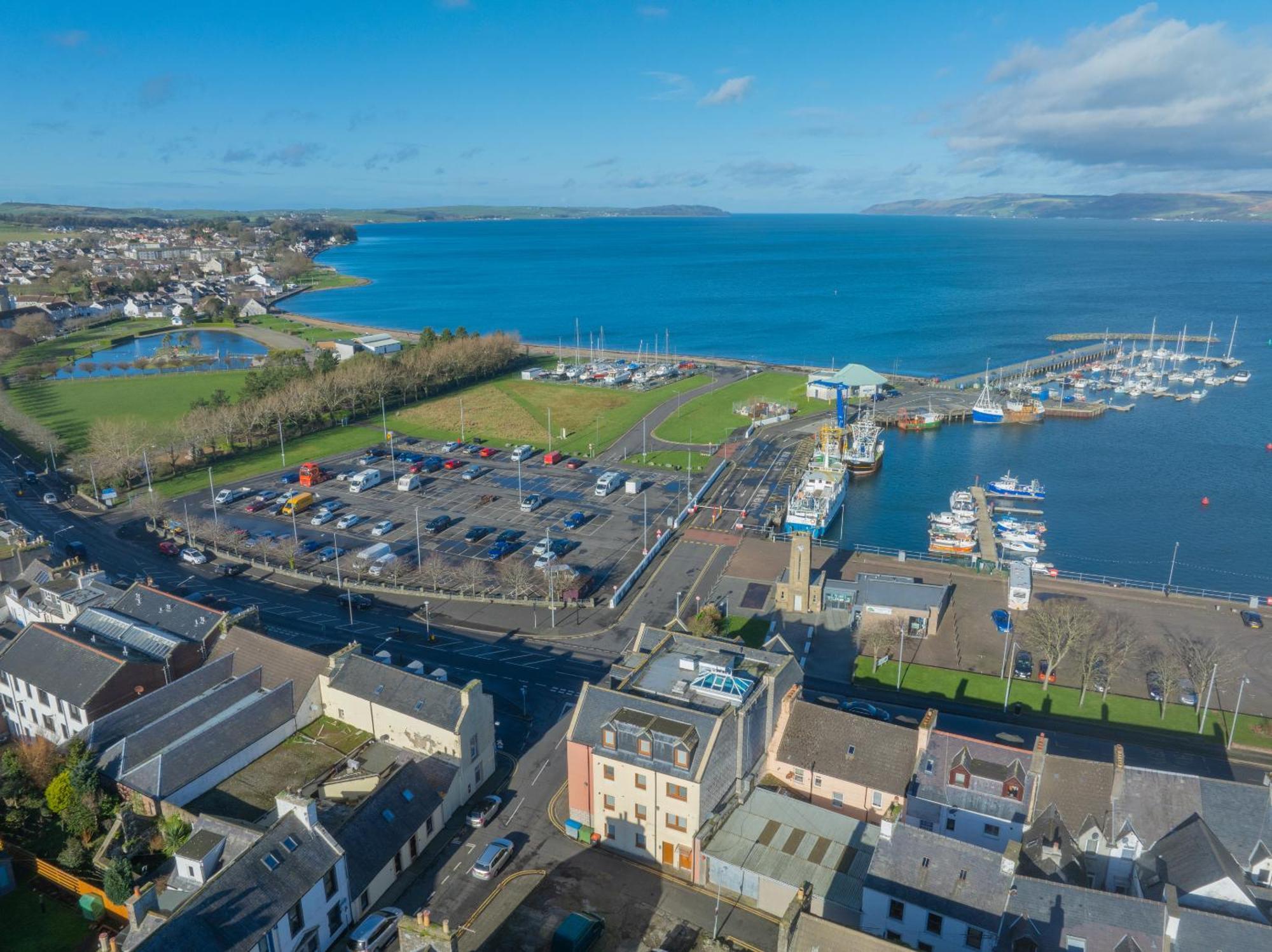 Quay Head View Aparthotel ストランラー エクステリア 写真