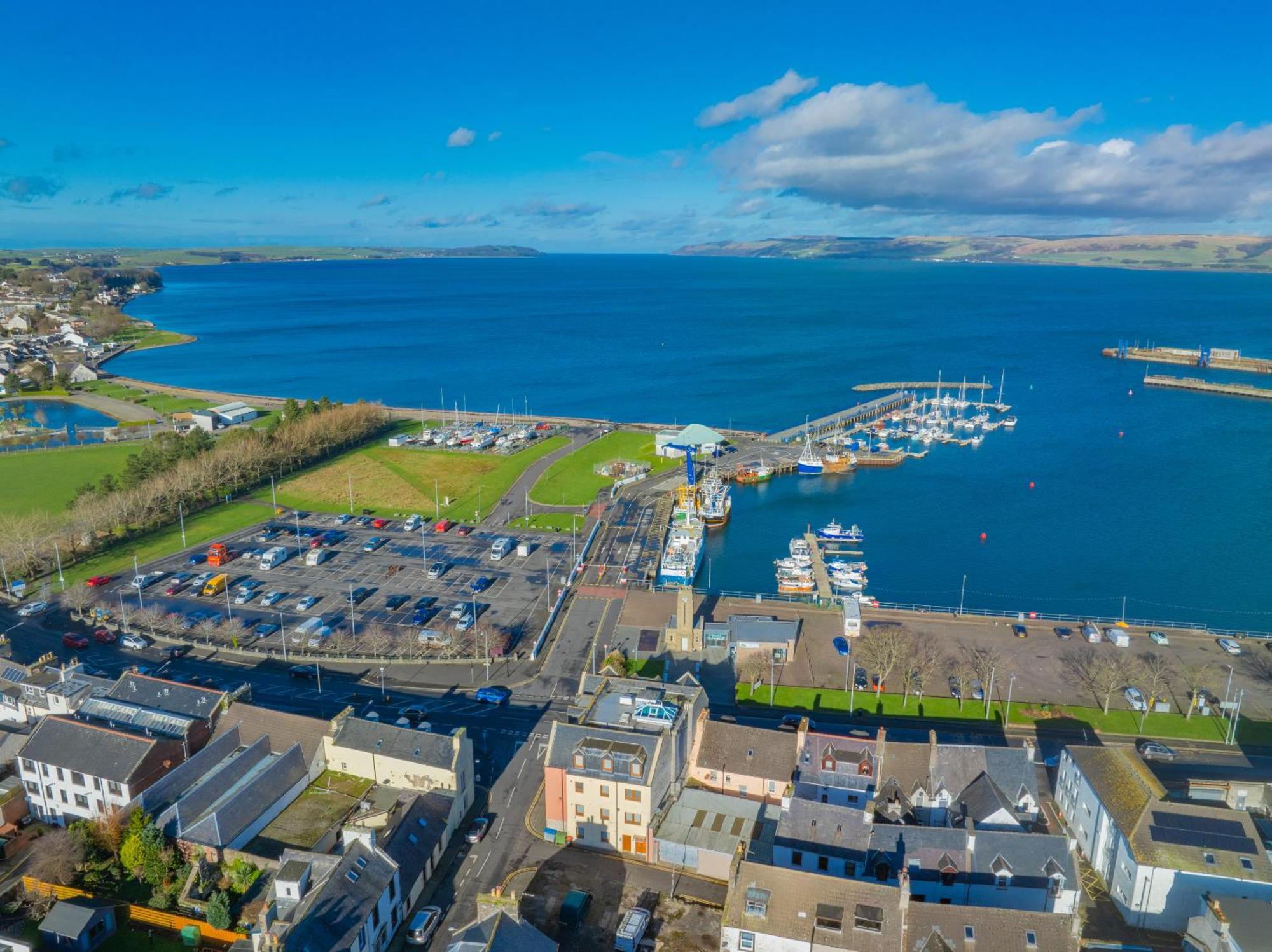 Quay Head View Aparthotel ストランラー エクステリア 写真