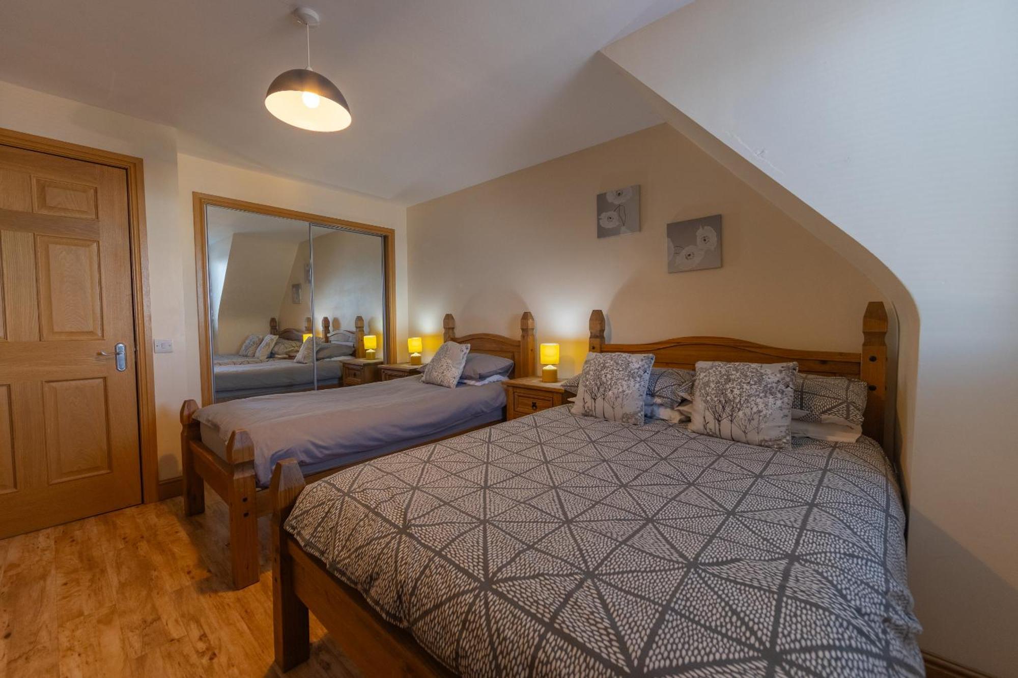 Quay Head View Aparthotel ストランラー 部屋 写真